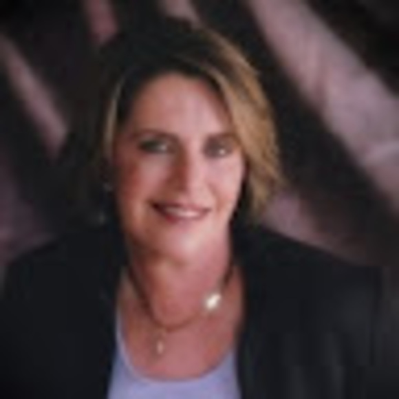 Meet your Posher, Rena - Picture 1 of 1